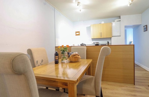 Aberystwyth Cottage | BEACH HAVEN, pet friendly, character holiday cottage in Aberystwyth