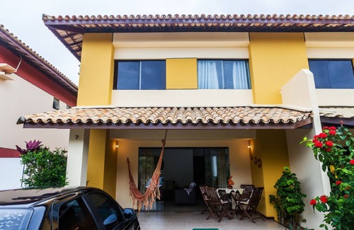 Flamengo House | Cozy Beach House with Pool & Pet-Friendly Amenities