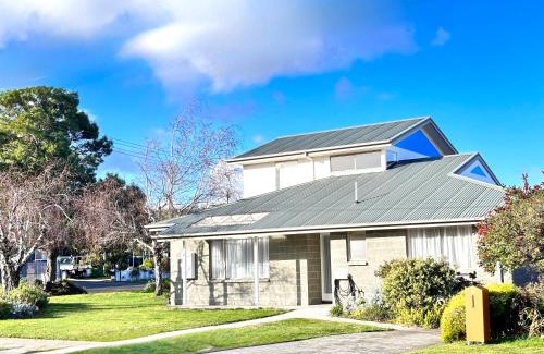 Bellerive House | Beach House Bellerive: Ocean Views & Private Beach Access
