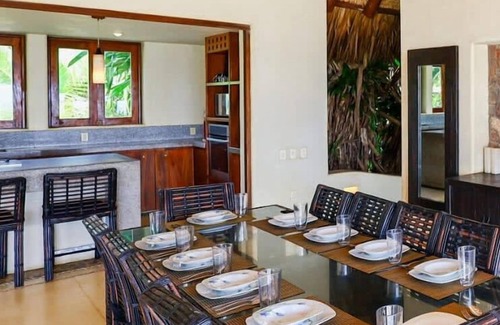 Petacalco House | Ixtapa Oasis | Family House with Beachfront Access