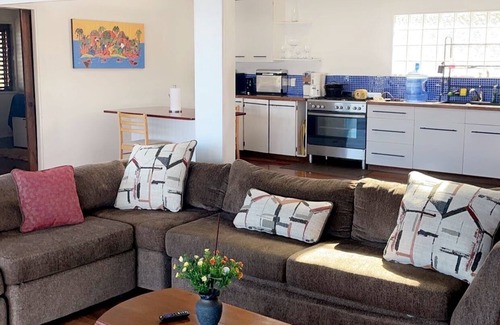 Mamora Bay House | Serene Beach House with Ocean View & Family Amenities