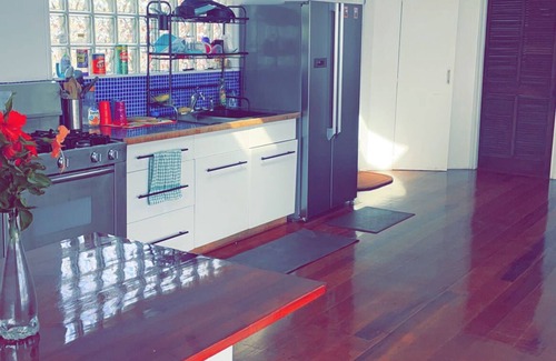 Mamora Bay House | Serene Beach House with Ocean View & Family Amenities