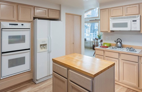 Bellingham House | Ocean View Beach House at Lummi Bay - Rated 10/10