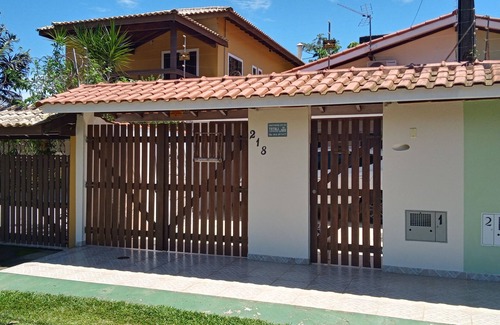 Jardim Santa Tereza House | Beach House in Bertioga: Oceanfront Retreat with Wi-Fi