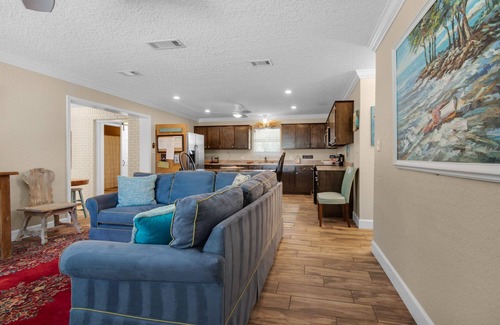 Laurel Hill House | Budget-Friendly Beach House Blue: Pet Friendly & Pool Access
