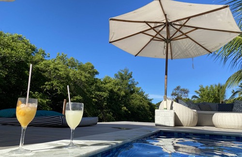 Ipojuca House | Relaxing Beach House by the River Toquinho with Pool