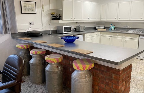 Lee House | Oceanfront Beach House with Pool & 9.8/10 Guest Rating