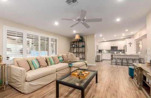 Paradise Valley Village House | Desert Family Mini Resort with Pool and Spa - Guest Rated 9.8