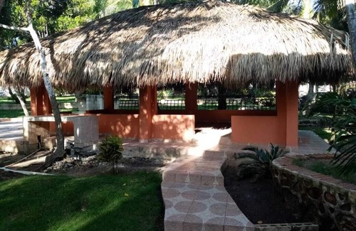 Villa Hermosa House | Discover Beach House: Your Hidden Paradise Awaits