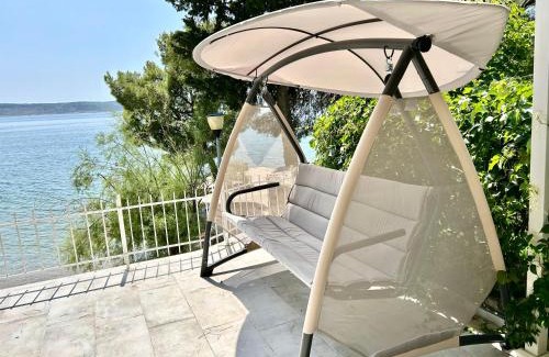 Starigrad House | Beach House with Oceanfront Views & Family-Friendly Amenities