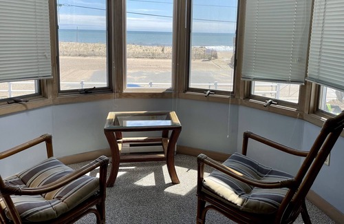 Misquamicut House | Beach House in Misquamicut - Rated 10/10 with Hot Tub!