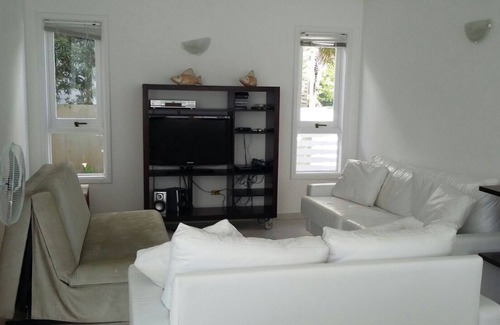 Vista Linda House | Beach house in the high-end condominium Hanga Roa