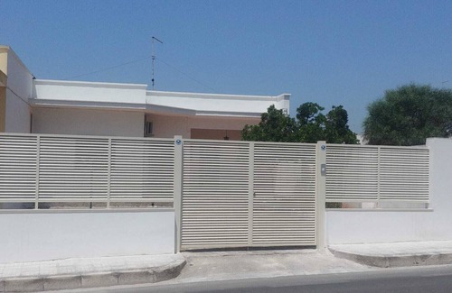 Torre Lapillo House | Beach House in Torre Lapillo: Relax by the Oceanfront