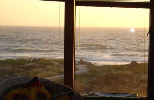 Castroville House | Coastal Retreat with Ocean View & Spa on Monterey Bay
