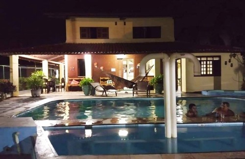 Porto das Dunas House | Relaxing Beach House Steps from Beach Park with Pool