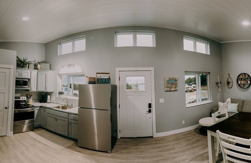 Trenton House | Beach House: Newly Built Retreat with Ocean Views
