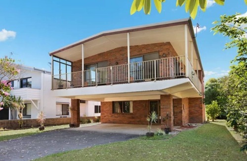 Golden Beach House | Exceptional Beach House on Golden Beach with Ocean View