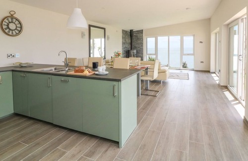 Riverchapel House | BEACH HOUSE, pet friendly, with open fire in Courtown, County Wexford