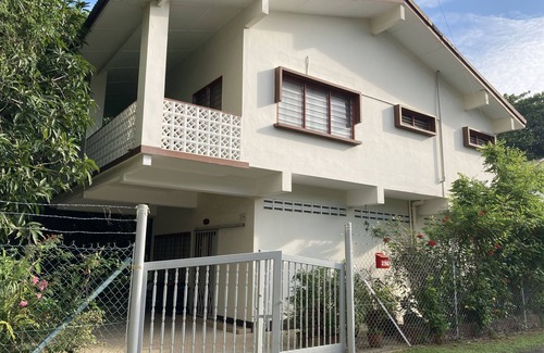Kampung Dhobi House | Seaside Escape at Beach House Port Dickson with Kitchen