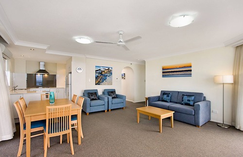 Coolangatta Hotel | Beach House Seaside Resort: Ocean View & Spa Retreat