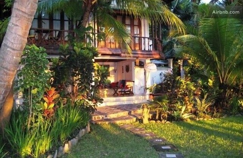 Tejakula Villa | Relaxing Beach House in Tejakula with Ocean Views & Pool