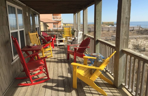 Wilmington Beach Apartment | Oceanfront Suite at Beach House: Rated 10/10 with Private Bath