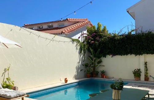Costa de Caparica Villa | Elegant Beach House Villa with Pool and Ocean Views