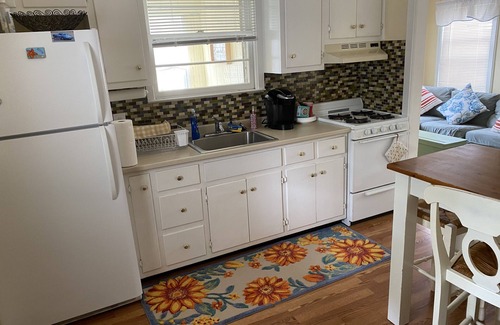 Bradley Beach Cottage | Kid-Friendly Beach House Retreat for Family Getaways