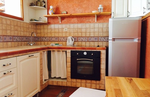 Pisak Apartment | Beach House Villa Antares: Oceanfront Escape with Terrace