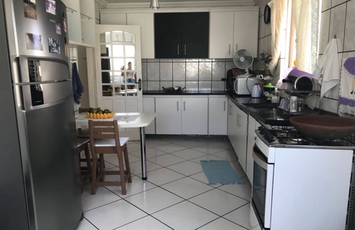 Diogo House | Cozy Beach House with Pool & Barbecue for Memorable Stays