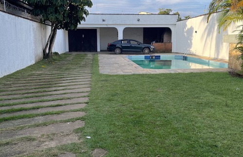 Balneario Praia do Pernambuco House | Inviting Beach House with Pool and Pet-Friendly Amenities