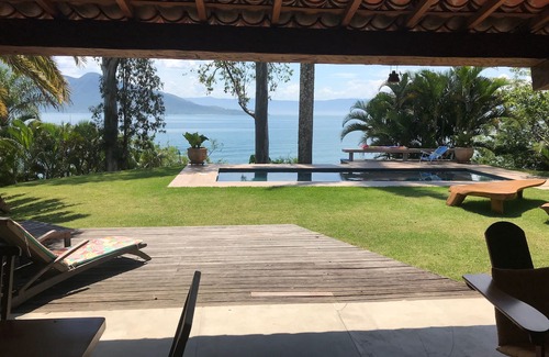 Siriuba House | Oceanfront Beach House with Breathtaking Sea Views