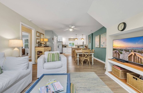 North Litchfield Beach House | Beach House Retreat with Private Pool at North Litchfield