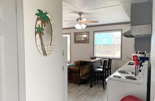 Surfside Beach House | Pet-Friendly Beach Hut Steps from Sand Shore & Jetty Park