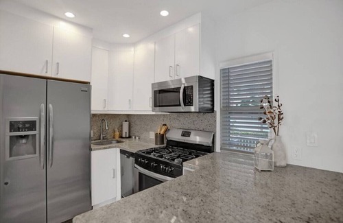 Hendricks and Venice Isles Apartment | Modern Studio Apartment with Patio in Fort Lauderdale