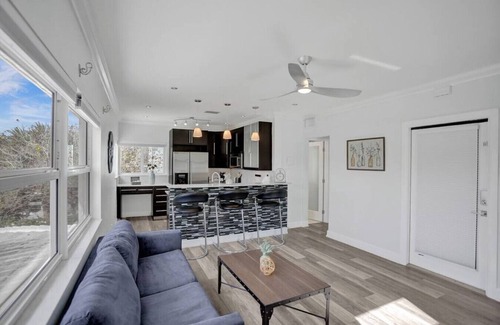 Hendricks and Venice Isles Apartment | Beach Isles: Modern 1BR Apartment with Family-Friendly Amenities