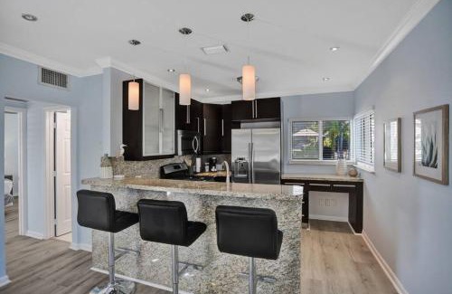 Hendricks and Venice Isles Apartment | Modern Beach Isles 1BR Apartment in Fort Lauderdale