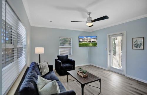Hendricks and Venice Isles Apartment | Modern Beach Isles 1BR Apartment in Fort Lauderdale
