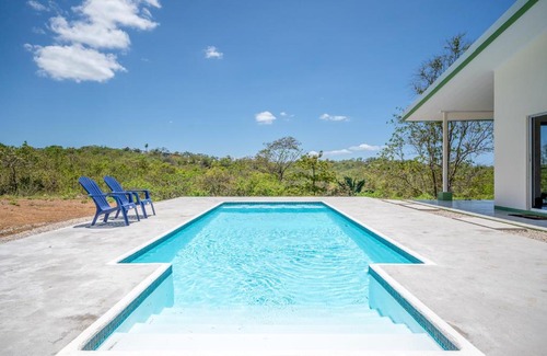 Marbella House | Guest Rated 10/10 at Beach Jungalow with Pool Access