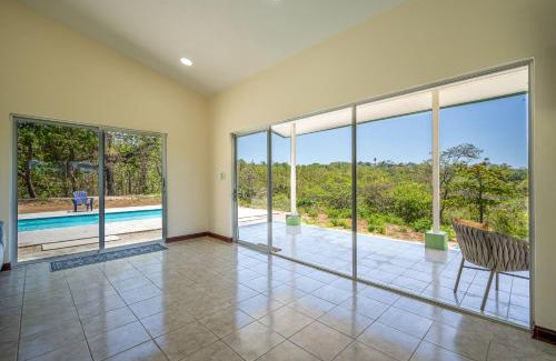 Marbella House | Guest Rated 10/10 at Beach Jungalow with Pool Access