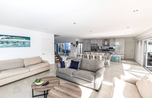 Callala Beach House | BEACH KING Family Home: Pool and Cubby House by the Shore