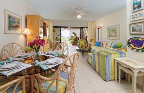West Bay Apartment | Beachfront Bliss at Villas Pappagallo - Rated 9.8/10