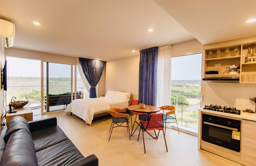 Zona Norte Apartment | Relax at Beach Loft: Oceanfront Condo with Pool & Kitchen
