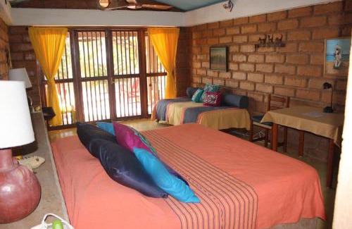 Barra de Potosi Bed & Breakfast | Beach Lover's Paradise with Ocean View & Private Beach