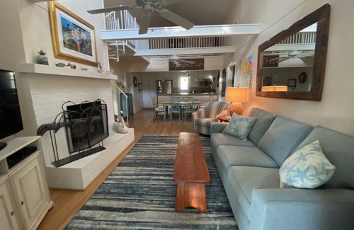 Southern Shores Cottage | Oceanfront Getaway for Beach Lovers – Rated 9.8/10!