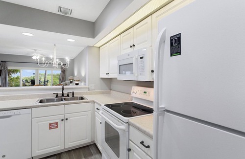 Bouvet Island Condo | Beach Manor 108: Gulf Front with Heated Pool & Hot Tub