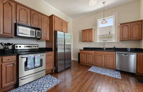 Gulfport House | Gulfport Beachside Victorian Retreat with Ocean View & Spa