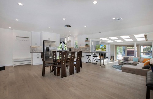 Venice House | Elegant Home with Heated Pool & Music Studio Near Beach