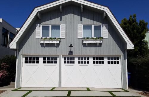Playa Del Rey House | Cozy Beach Oasis with Private Entrance for Your Getaway