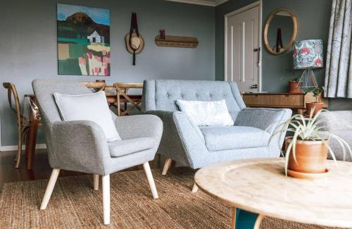 Bicheno House | Beach Outlook - Family Haven with Oceanfront Views!